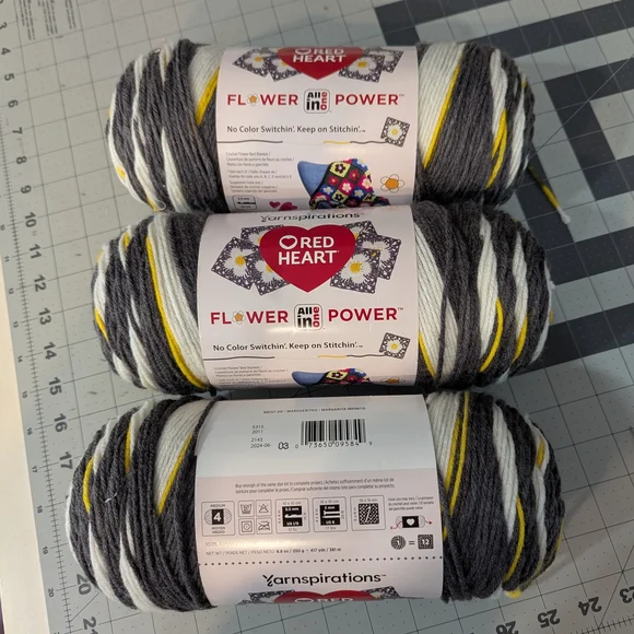 3 Skeins Flower Power Yarn - Gray, White, Yellow - Picture 1 of 1